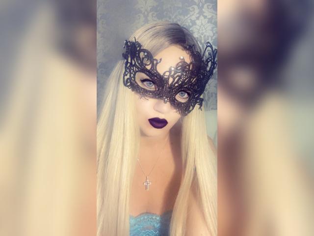 Visit Sirenaxxx1 profile