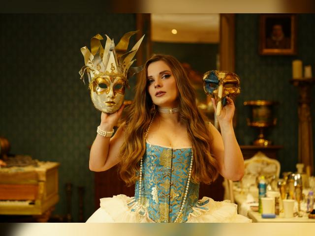 Visit MiyaParker profile