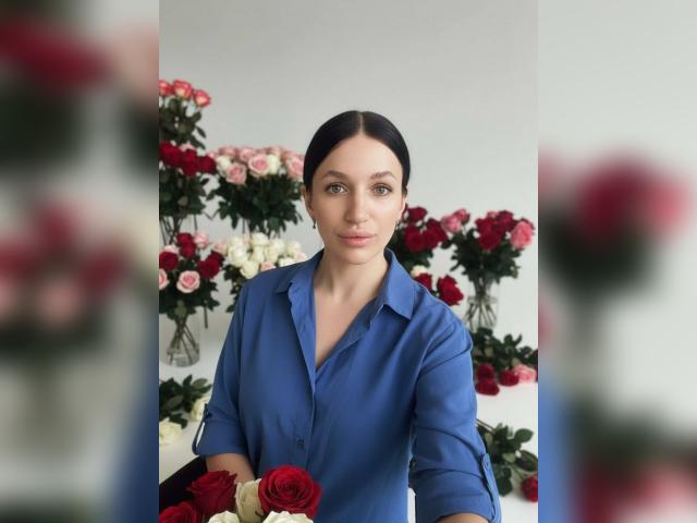 Visit Shakira profile