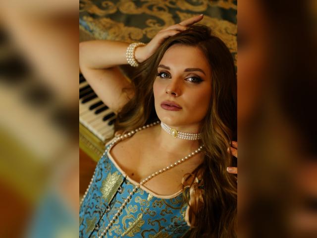 Visit MiyaParker profile