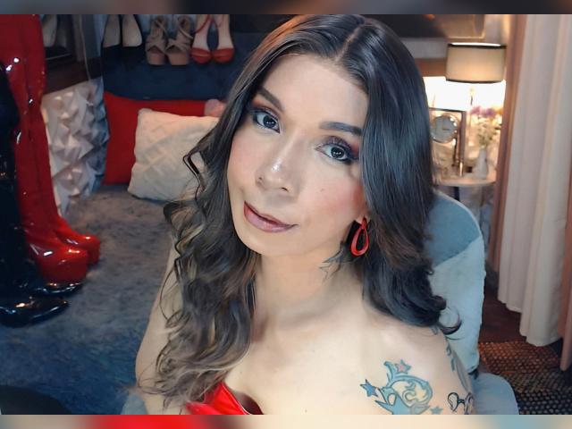 Visit celinafox profile