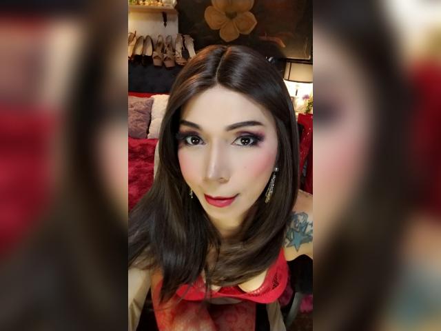 Visit celinafox profile