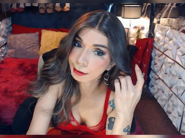 Visit celinafox profile