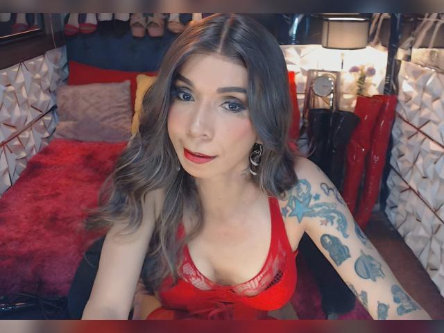 Visit celinafox profile