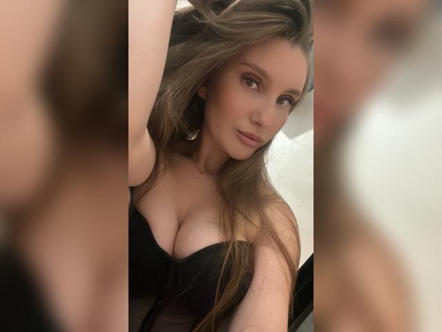 Visit Sweetgirl20255 profile