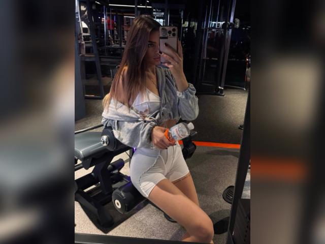 Visit MellyShine profile