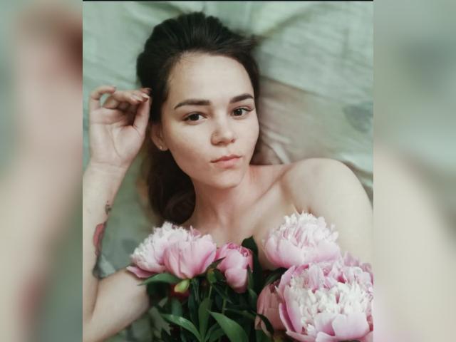 Visit Tavina profile