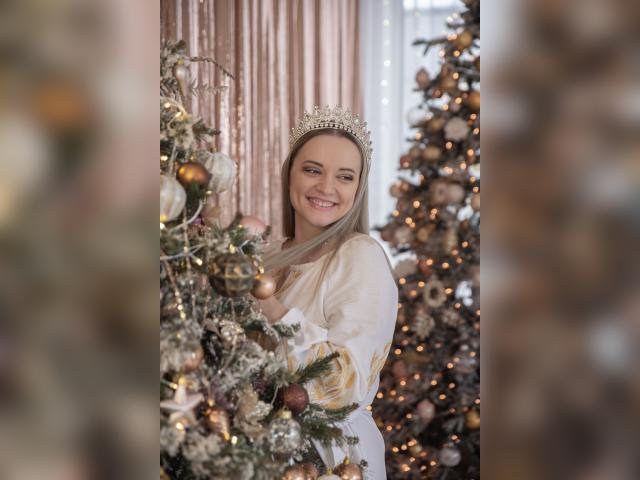 Visit lollyjull profile