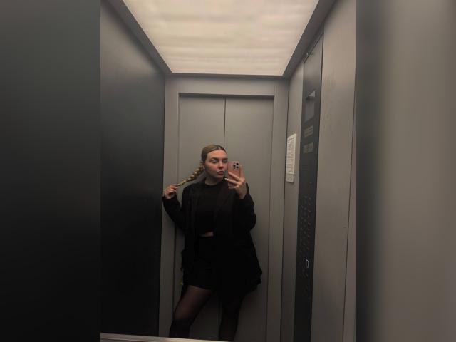 Visit DianaRenee profile