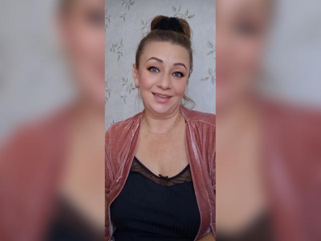 Visit AriaVelvet profile