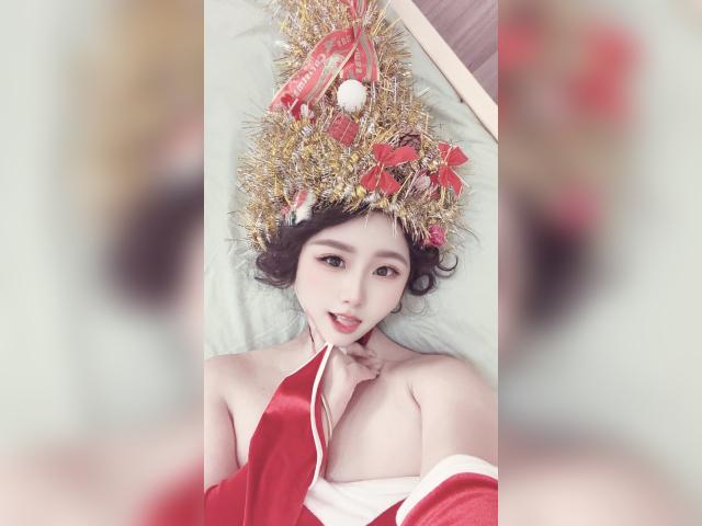 Visit BritneyEva profile