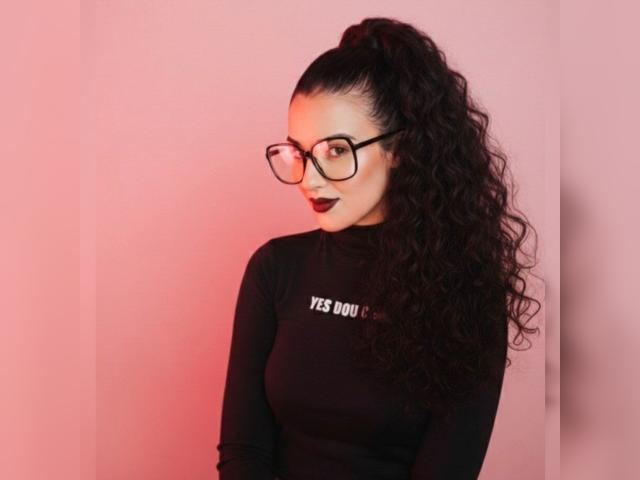 Visit NoirEmpress333 profile