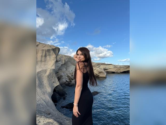 Visit Elari1s profile