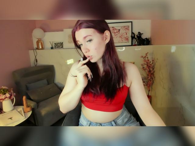 Visit LaylaGlam profile