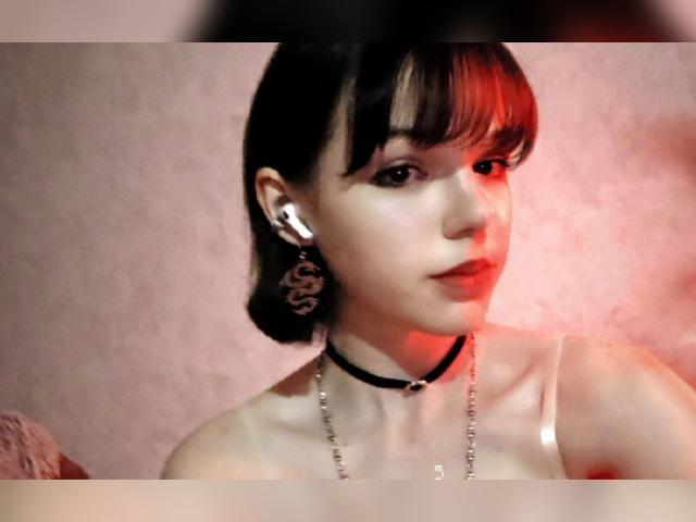 Visit KamillaMur profile