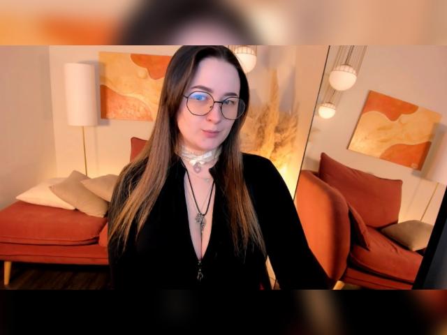 Visit EmmaBloomm profile