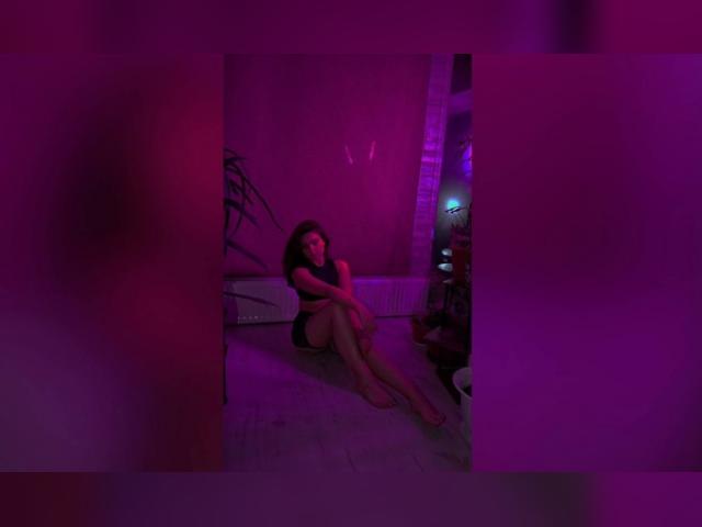 Visit HotQueen profile