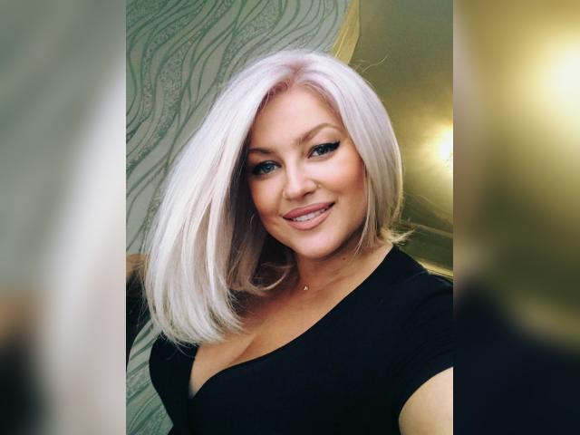 Visit LanaLove profile