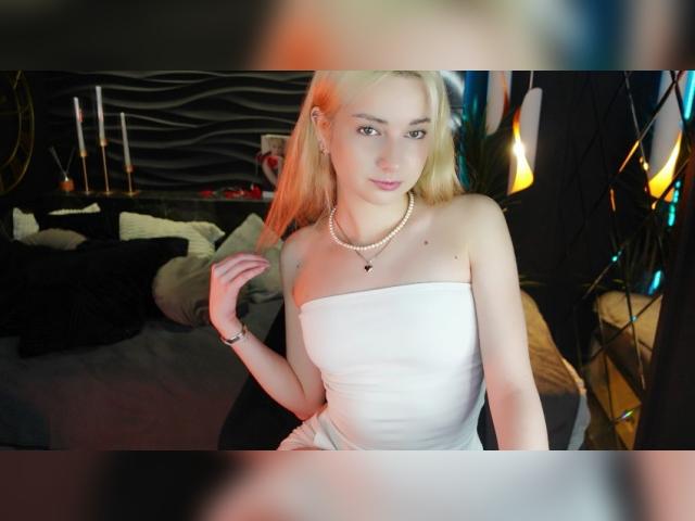 Visit JessieCuti profile