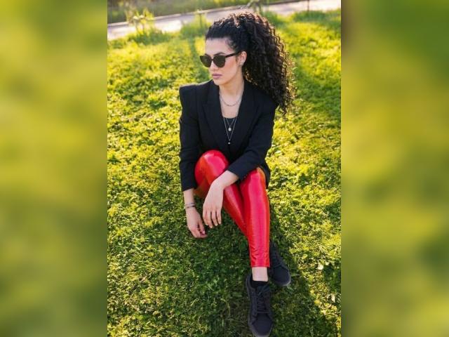 Visit NoirEmpress333 profile