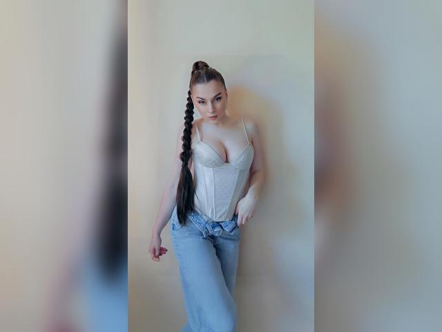 Visit Miralyn profile