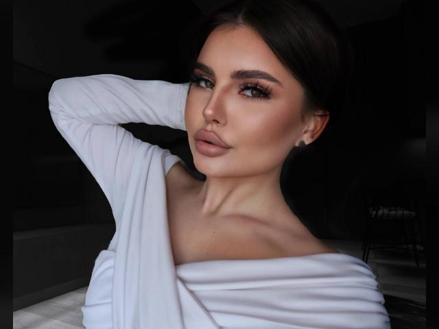 Visit BrunetteMuse profile