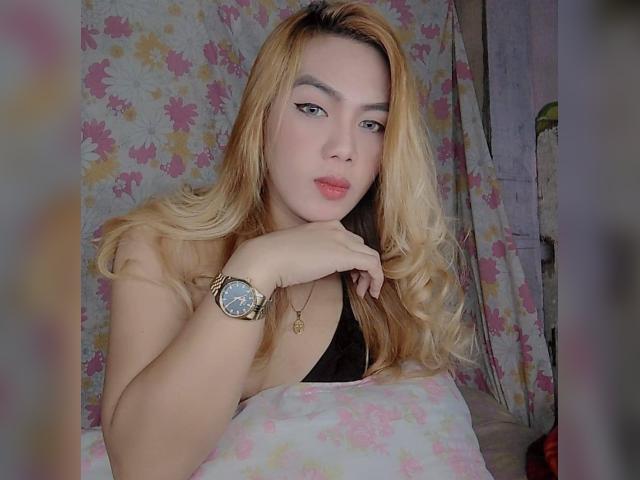 Visit LhovelyFox profile