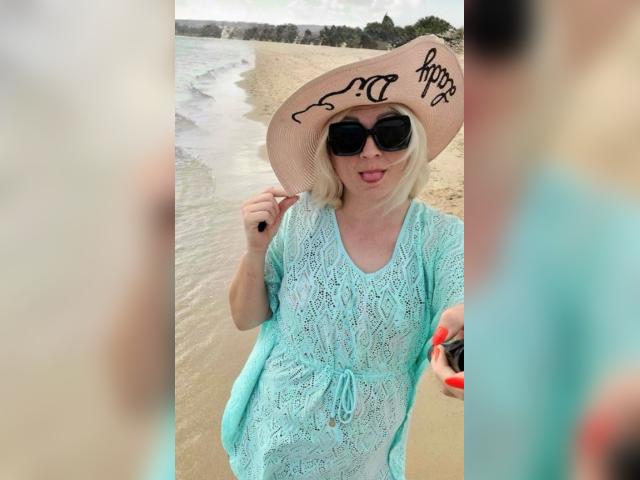 Visit VelvettKiss profile