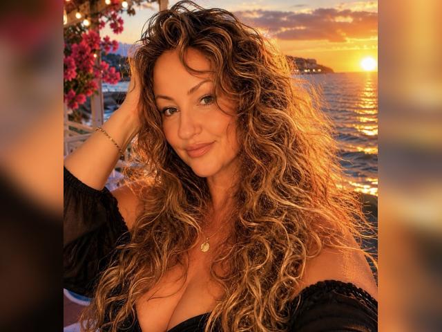 Visit Honelia profile