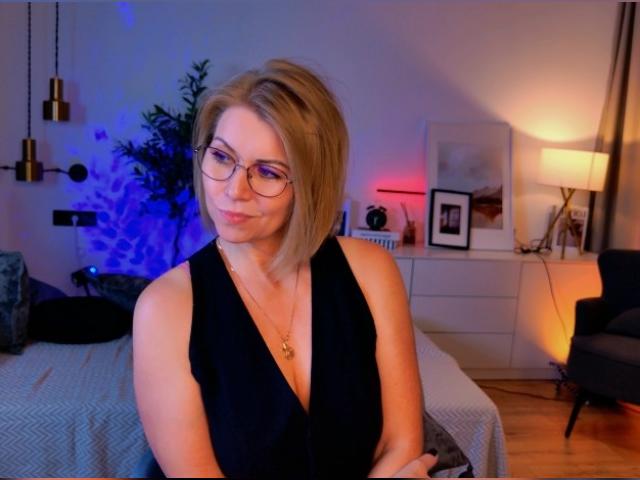 Visit AnnieLight profile