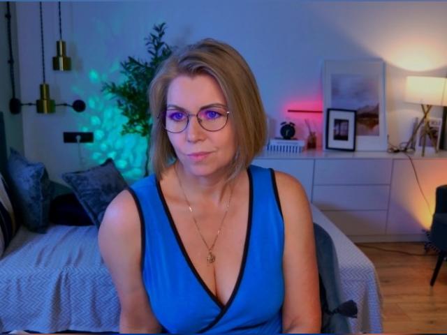 Visit AnnieLight profile