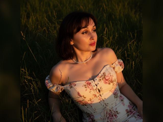 Visit TishaSun profile