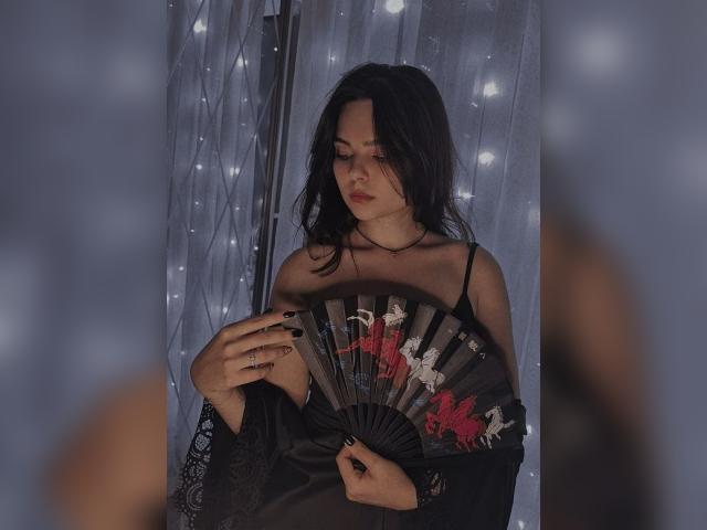 Visit HotQueen profile