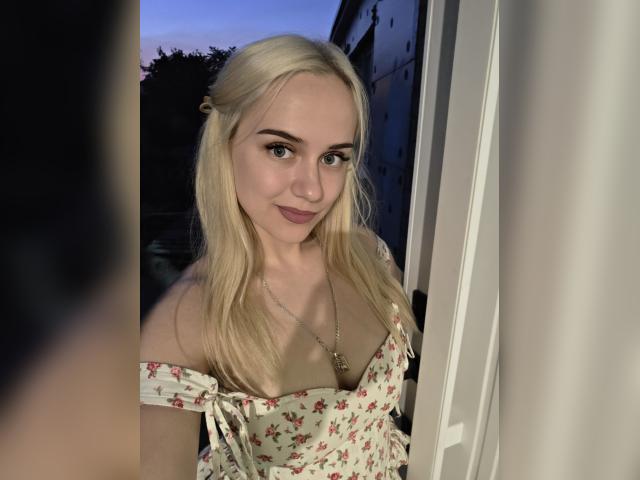 Visit Sloanne profile