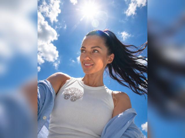 Visit Jassmine profile