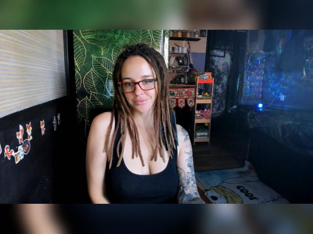 Visit LisaFoxy profile