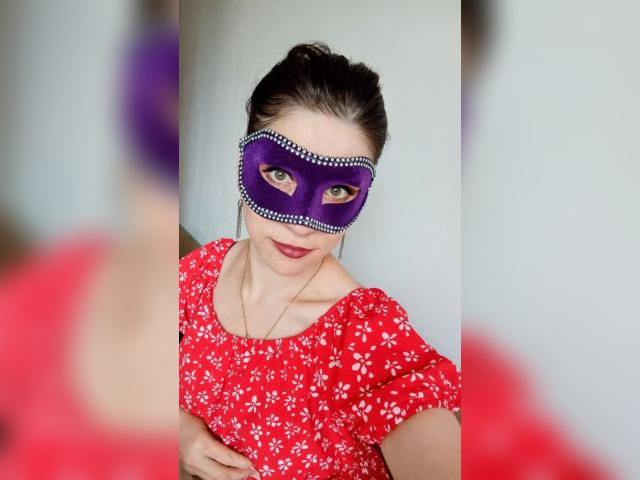 Visit Roxsana profile