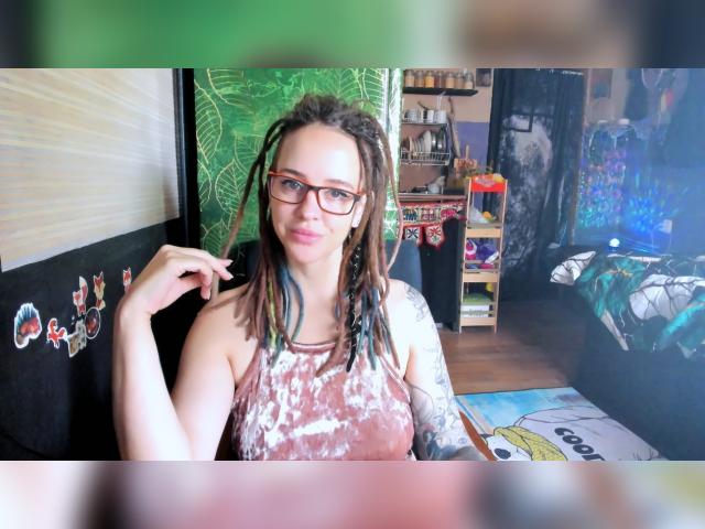 Visit LisaFoxy profile
