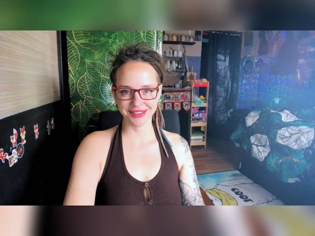 Visit LisaFoxy profile