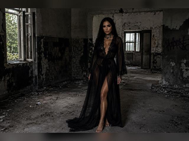 Visit Ashvonpage profile