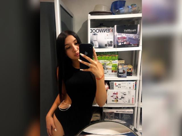 Visit MikaLyn profile