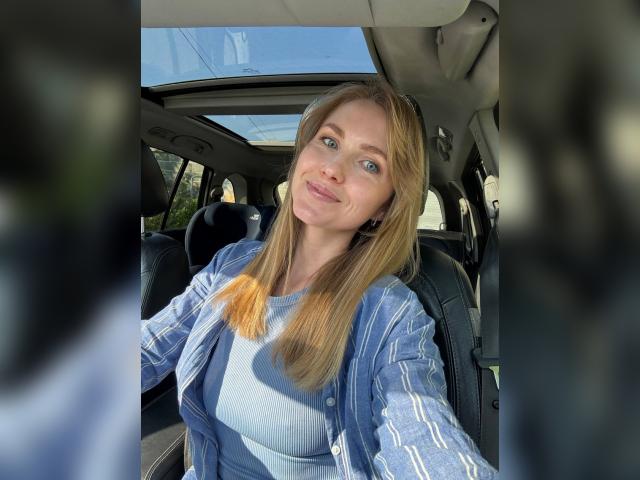Visit Luscious profile