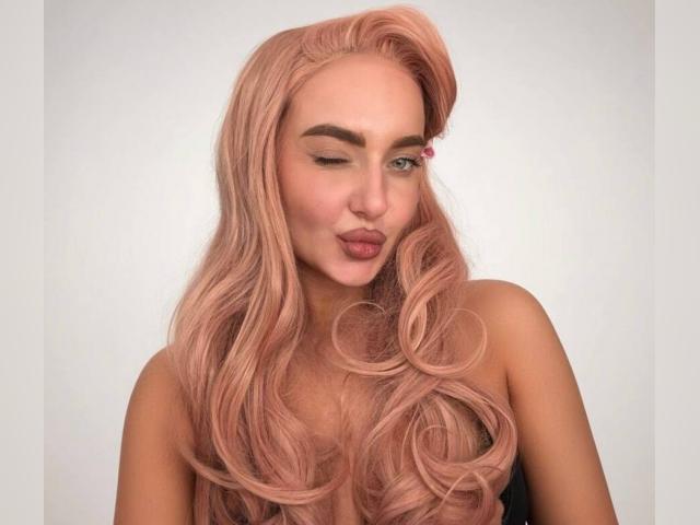 Visit Aylin9999x profile