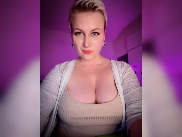 Visit YoutanPoluo profile
