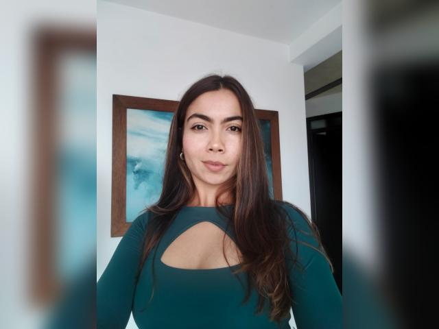 Visit latinpocahontas profile