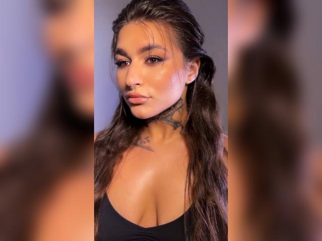 Visit Elowena profile