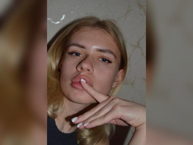 Visit LolaMuse01 profile