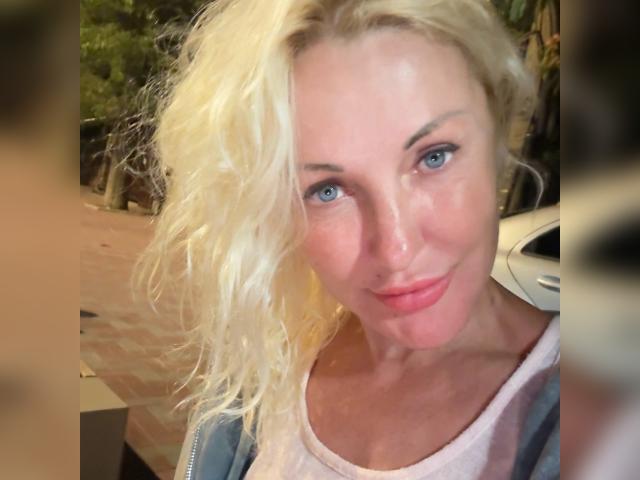 Visit Rosi profile