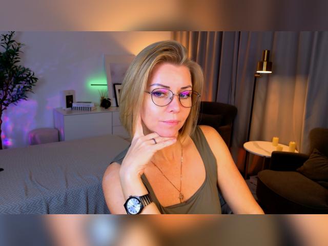 Visit AnnieLight profile