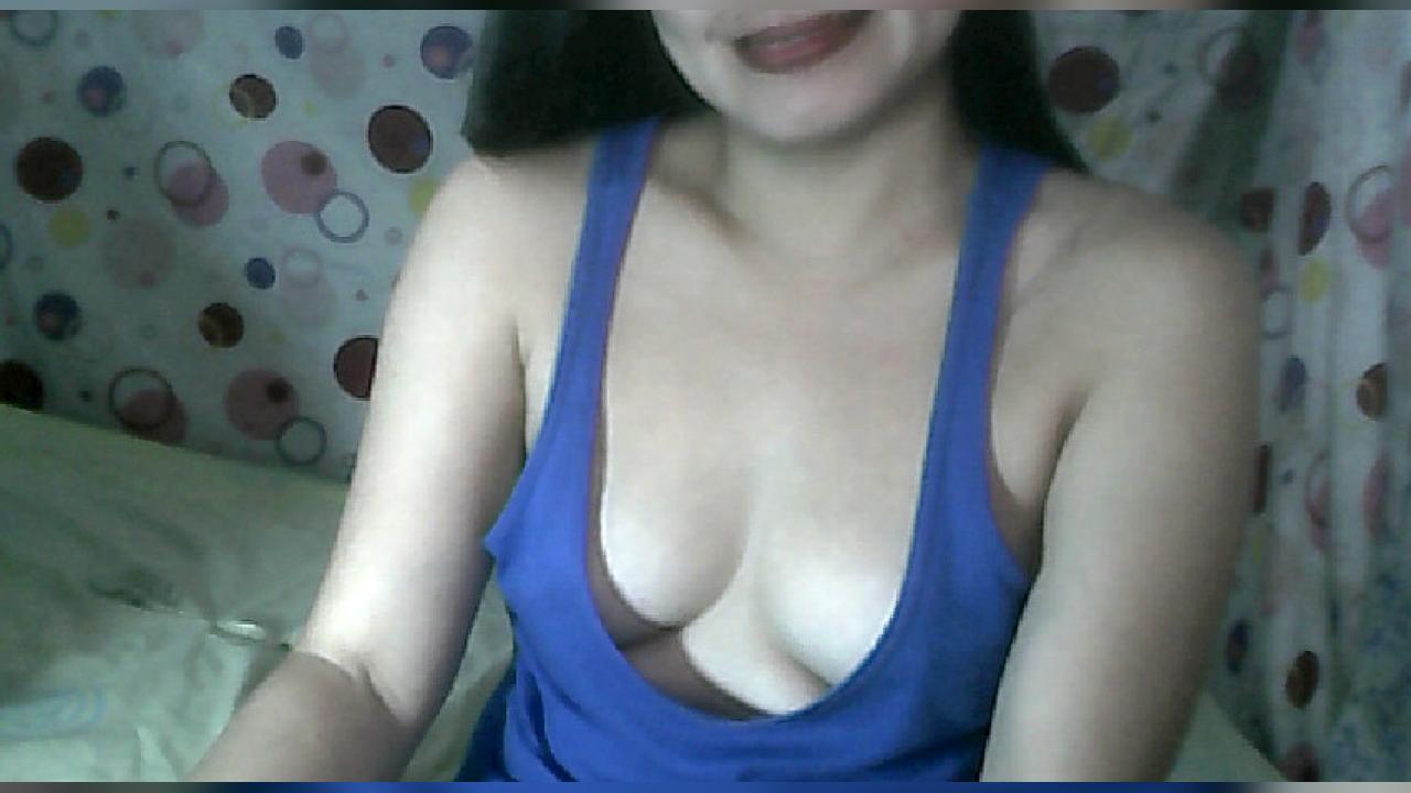 Webcam chat profile for ShyFOXYLady: Legs, feet & shoes
